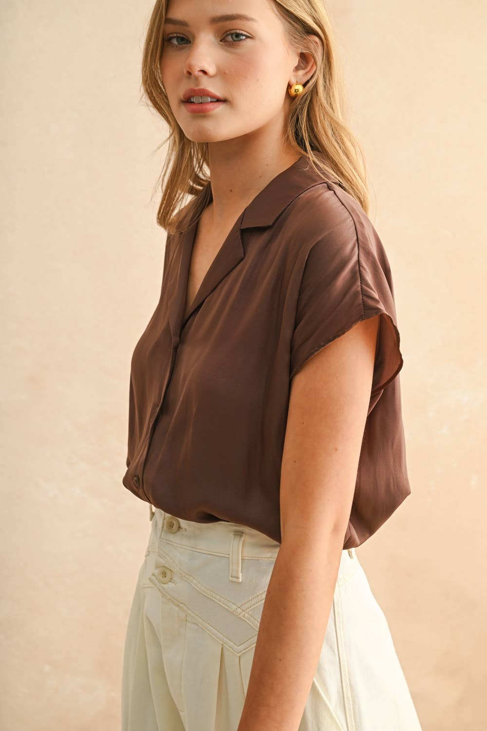 Button Down Cap Sleeve Shirt: Rose Brown